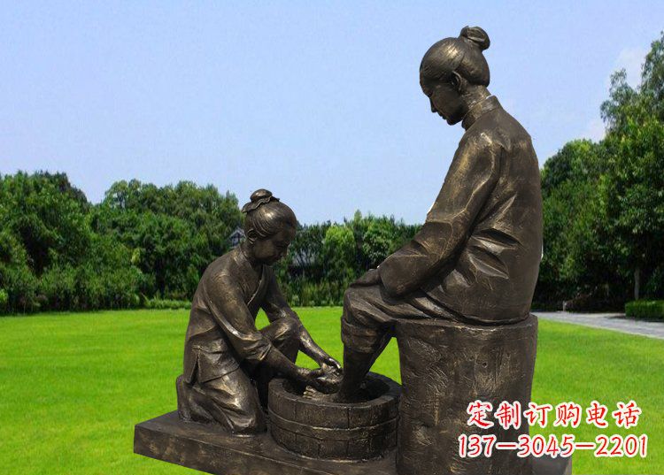 日照浓浓爱意的母爱,定制青铜铸造的母亲雕塑