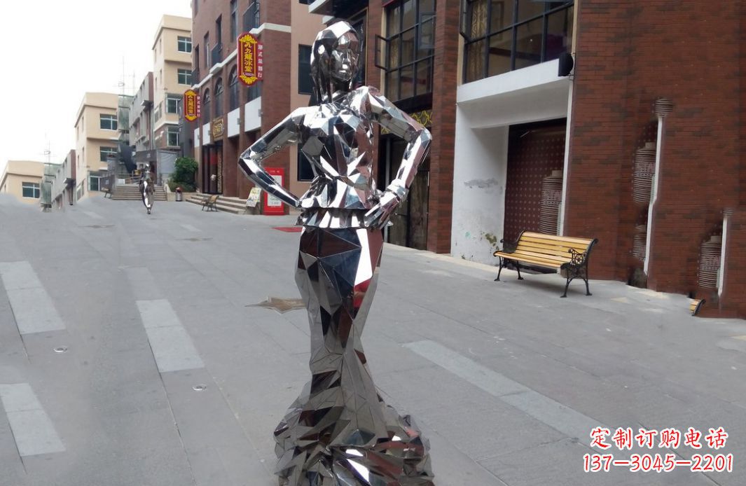 日照广场不锈钢抽象美女雕塑