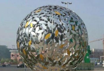 日照华丽曼妙的不锈钢树叶镂空球雕塑