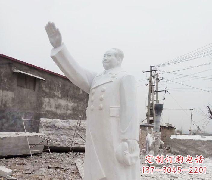 日照为毛泽东伟人石雕制作一尊永恒的雕塑