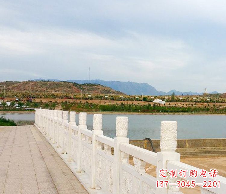 日照高贵大气的石头栏板雕塑