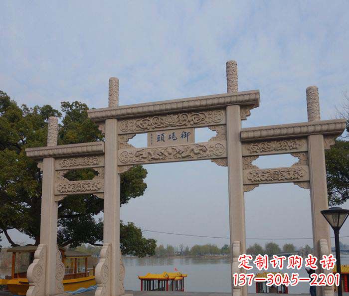 日照景区三门古典牌坊石雕