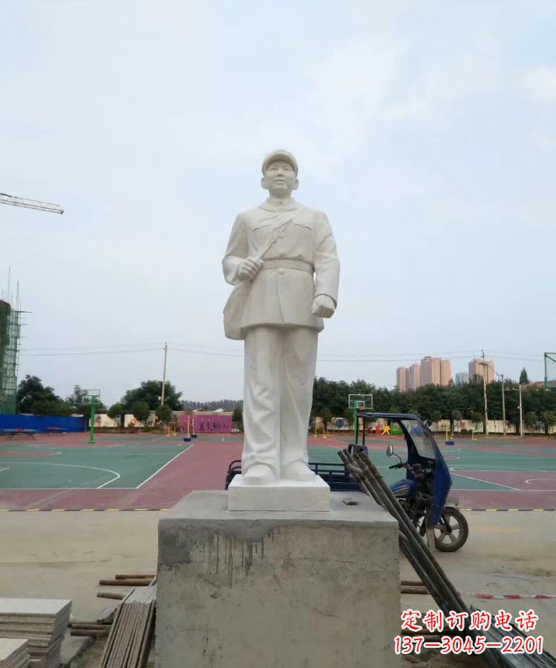 日照精美雷锋石雕,纪念伟大的民族英雄