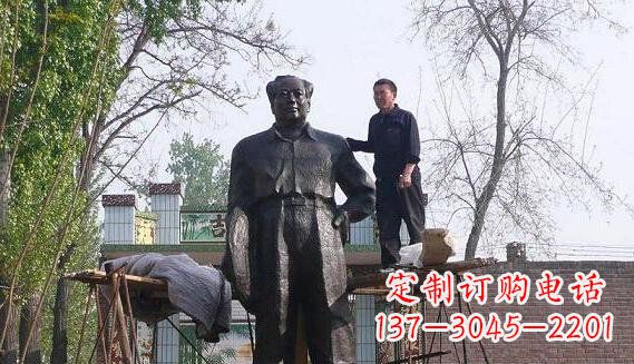 日照荣耀无双，中领雕塑推出毛主席伟人铜雕