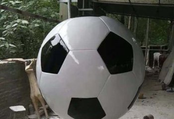 日照不锈钢足球雕塑提供优质的装饰效果