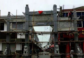 日照中领雕塑-精美街道三门石雕牌楼