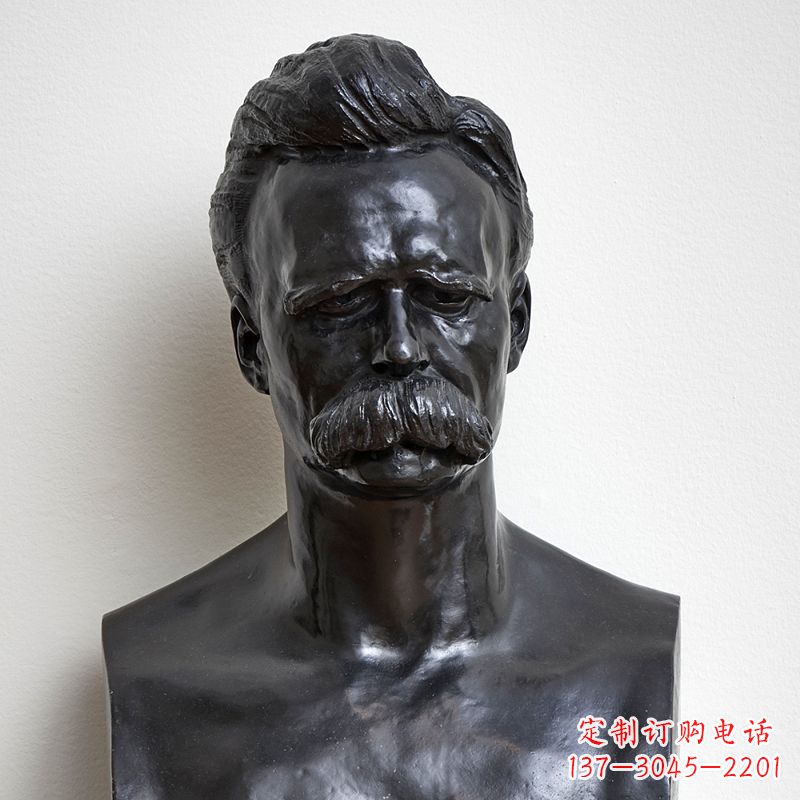 日照尼采石雕头像,独特而华丽