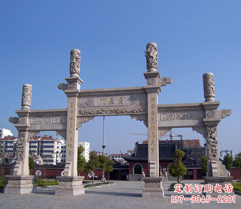 日照寺庙景观石牌坊