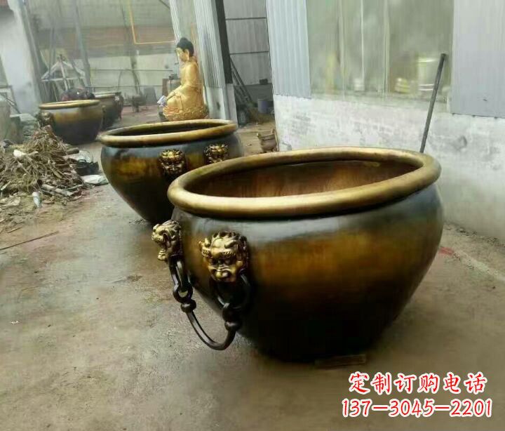 日照铜雕圆形荷花水缸雕塑 (2)