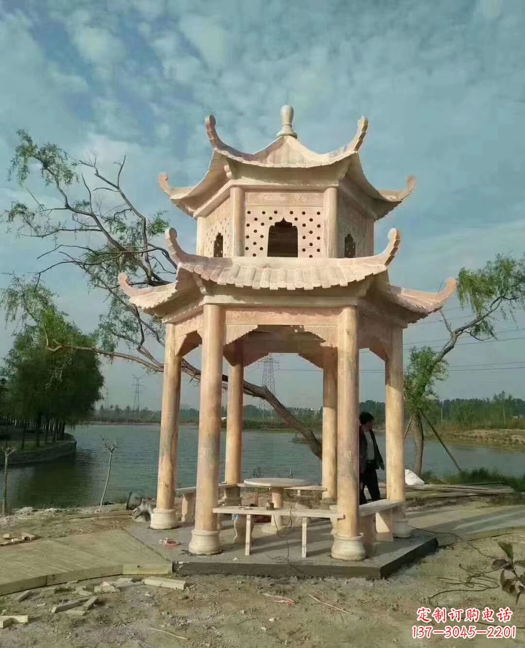 日照晚霞红双层石凉亭 (2)