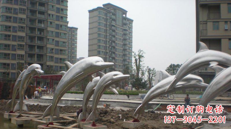 日照小区不锈钢跳跃海豚雕塑