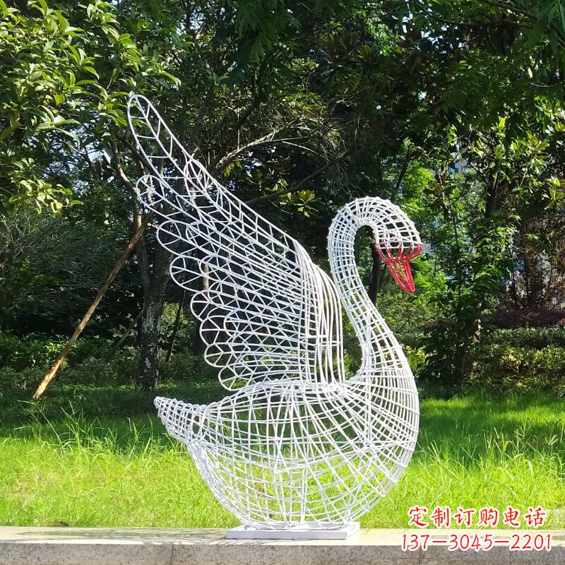 日照展翅款网格天鹅雕塑(嘴部为实体)