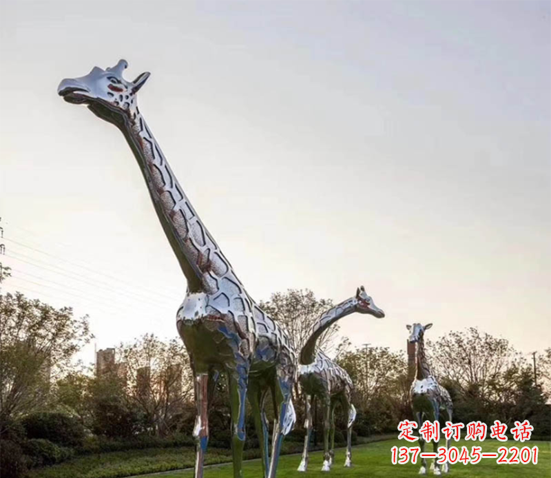 日照不锈钢长颈鹿雕塑