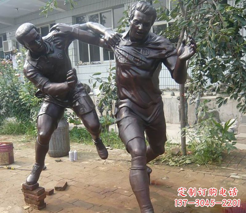 日照足球运动公园人物铜雕
