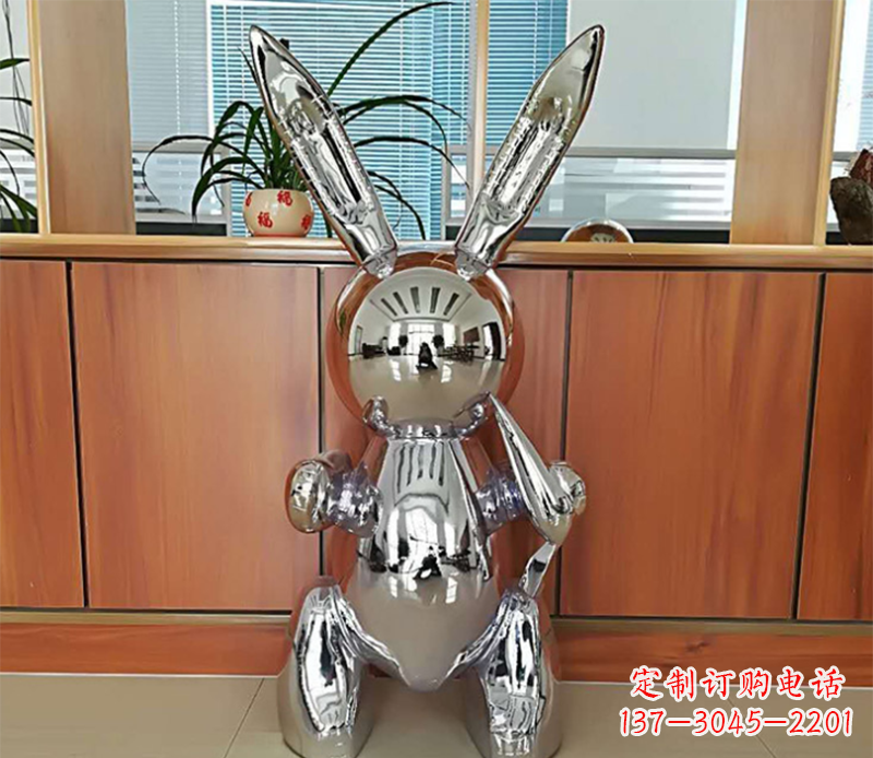 日照兔子雕塑摆件